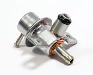 FR1658  fuel pressure regulator Alfa Romeo 164 Ford Escort XR3 Volkswagen Santana 0280081600 3.15 bar